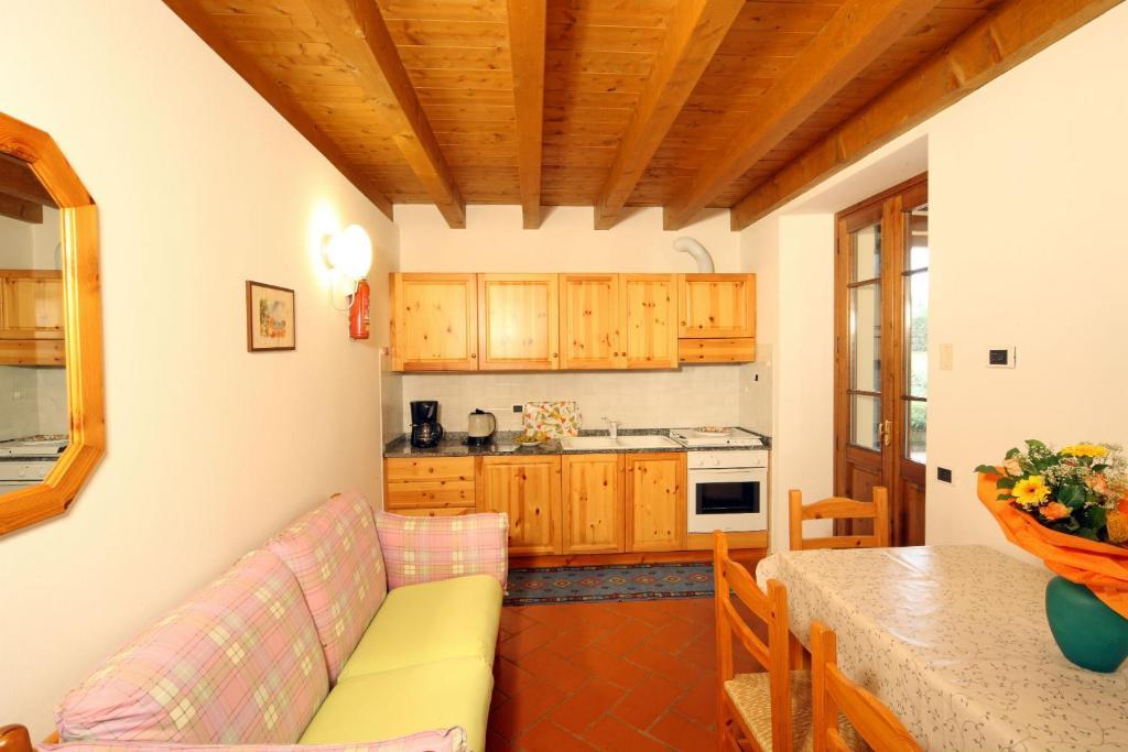منزل الضيف سان فيليتْشي ديل بيناكو  في Agriturismo La Breda الغرفة الصورة