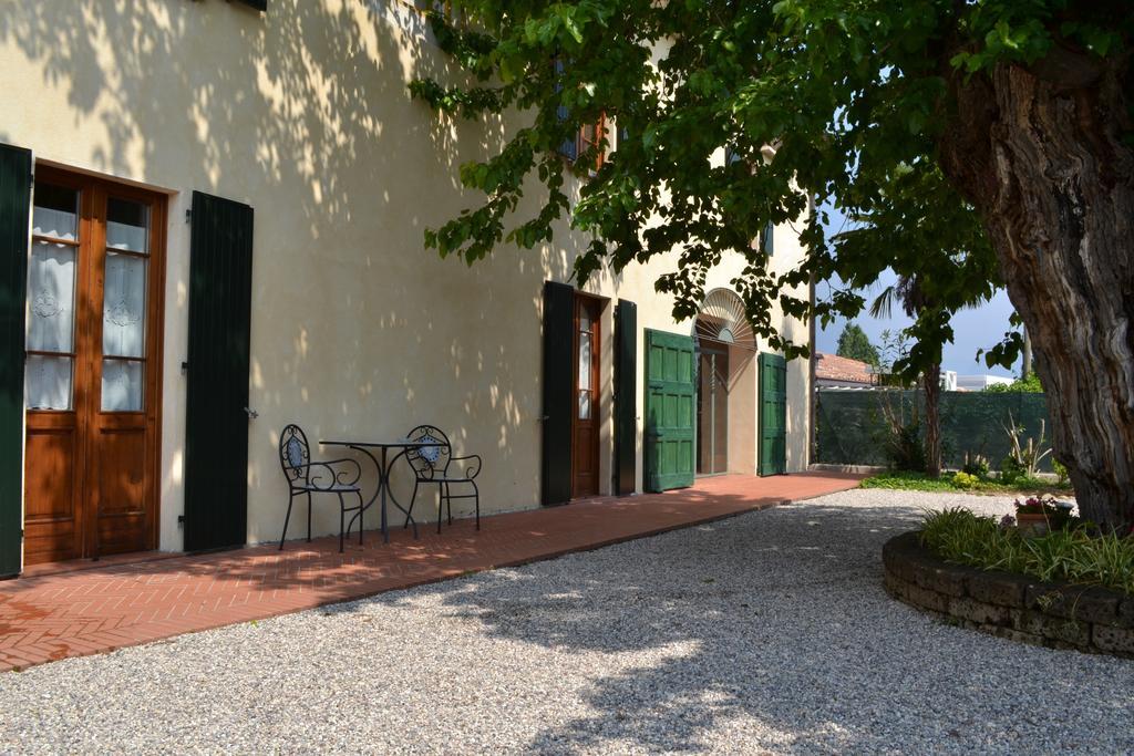 منزل الضيف سان فيليتْشي ديل بيناكو  في Agriturismo La Breda المظهر الخارجي الصورة