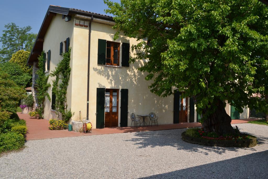 منزل الضيف سان فيليتْشي ديل بيناكو  في Agriturismo La Breda المظهر الخارجي الصورة